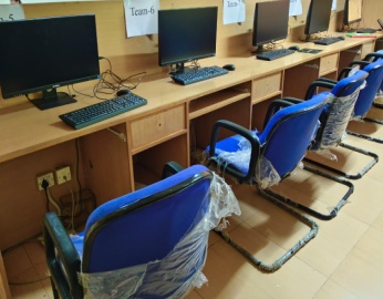 Programming Lab photograph 2